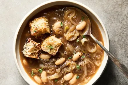 French Onion White Bean Soup
