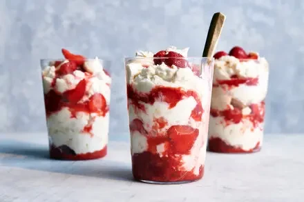 Strawberry Eton Mess